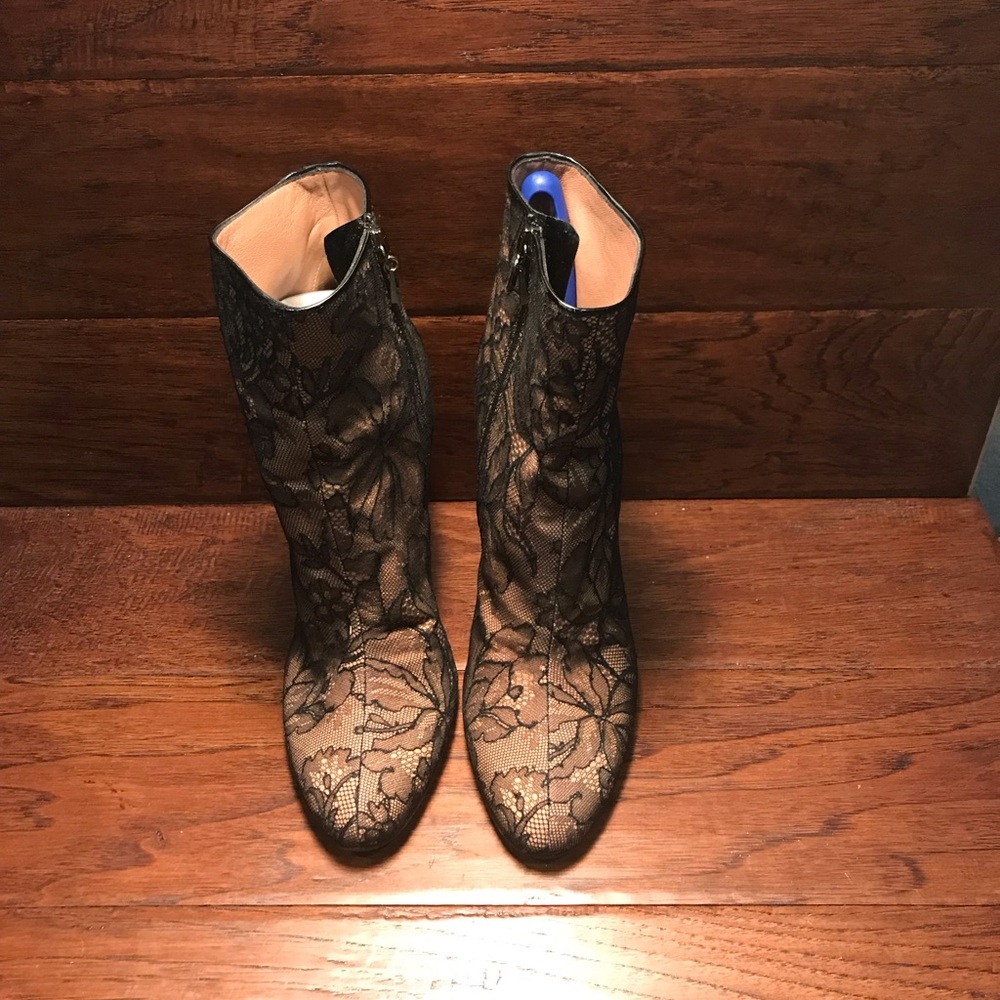 Alaia Black Floral Lace Ankle Booties